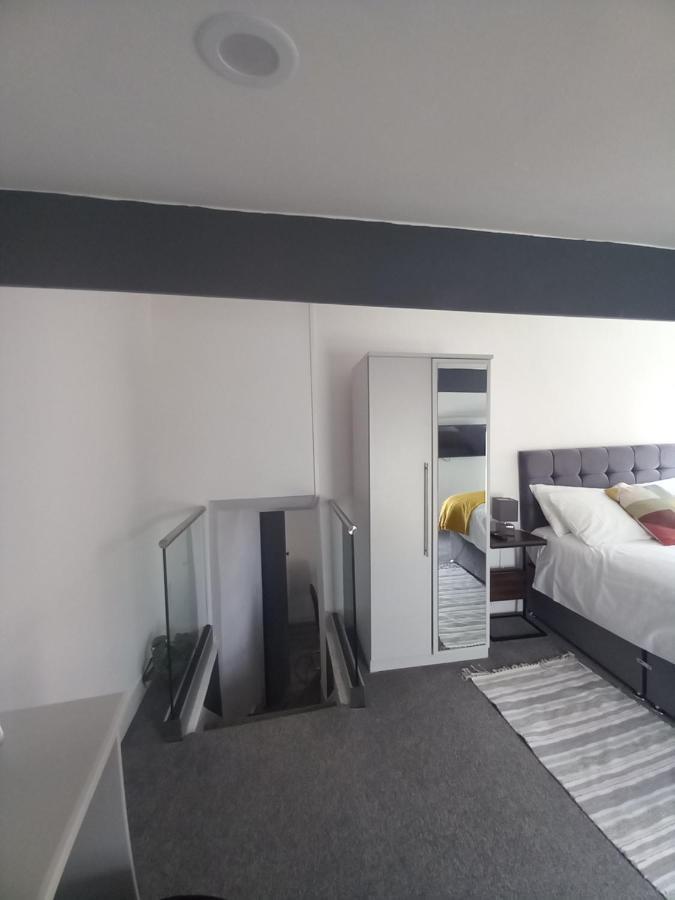 Apartment No 27